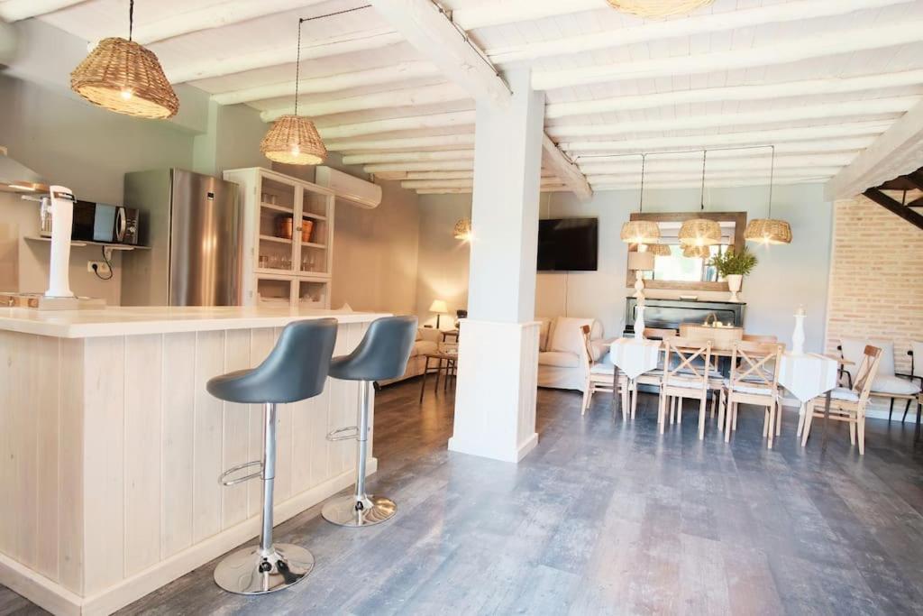 La Casa Del Jardin Villa Канделеда Екстериор снимка